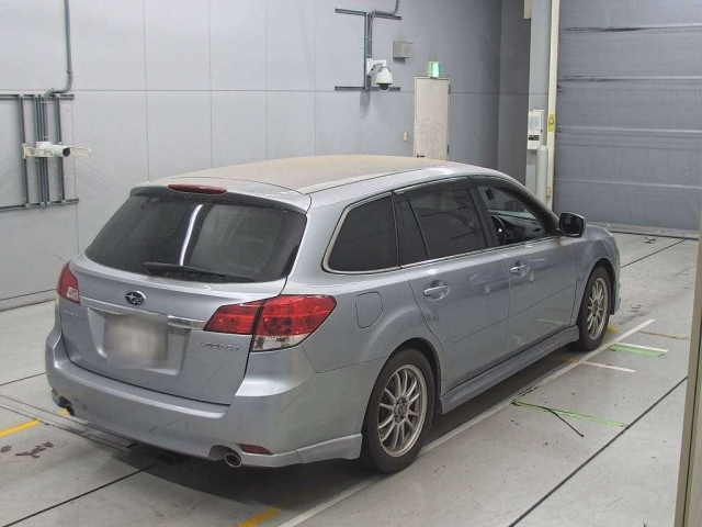 SUBARU LEGACY 2011