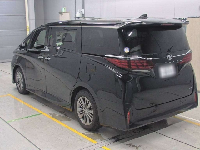 TOYOTA ALPHARD 2024