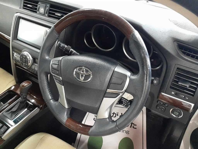 TOYOTA MARK X 2013