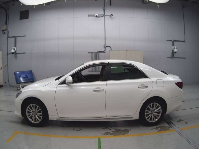 TOYOTA MARK X 2013