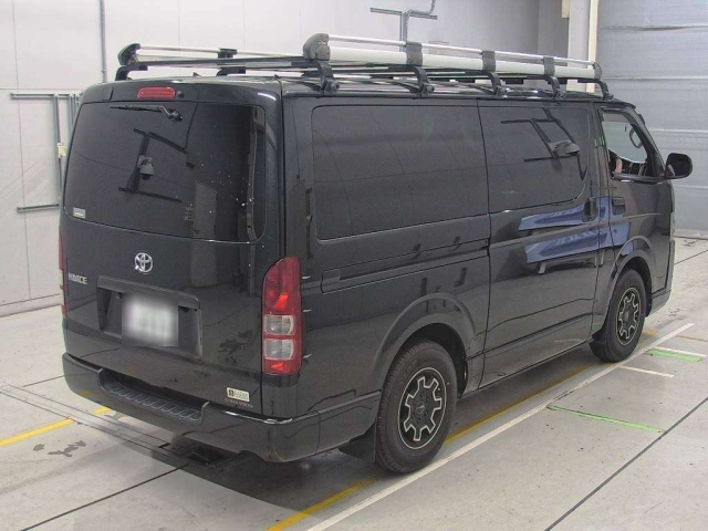 TOYOTA HIACE VAN 2016