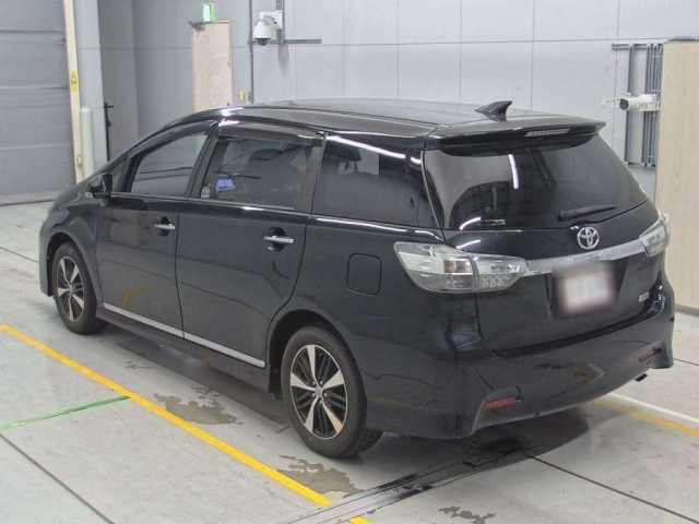 TOYOTA WISH 2014