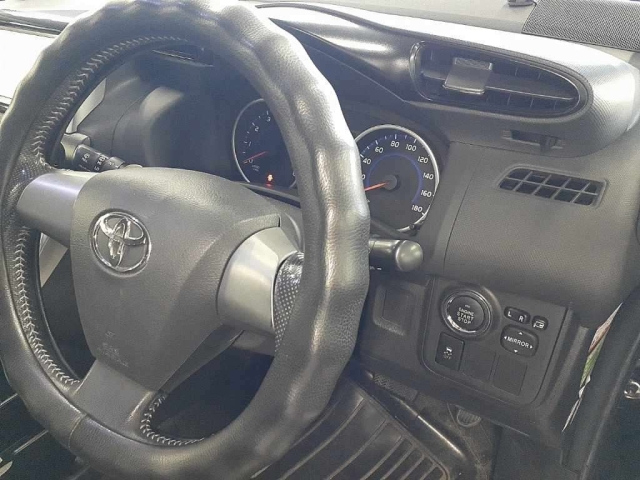 TOYOTA WISH 2014