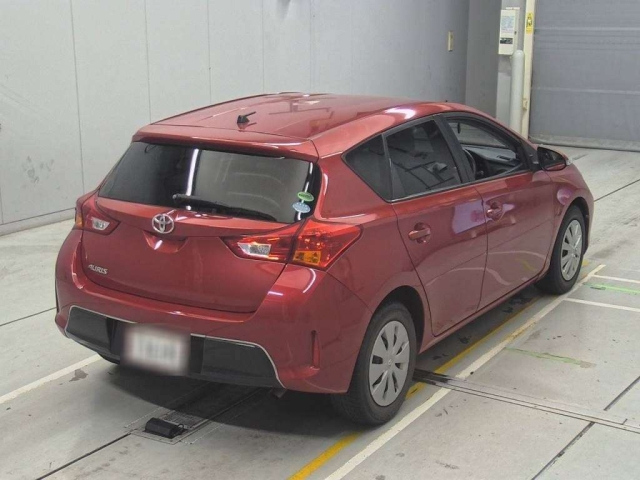 TOYOTA AURIS 2012