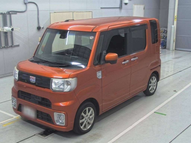 DAIHATSU WAKE 2016