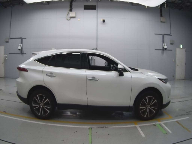 TOYOTA HARRIER 2021
