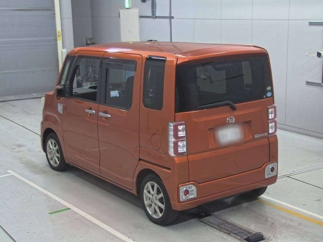 DAIHATSU WAKE 2016