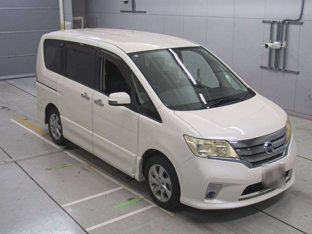 NISSAN SERENA 2011