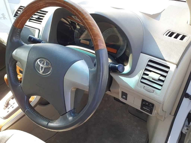 TOYOTA COROLLA AXIO 2009