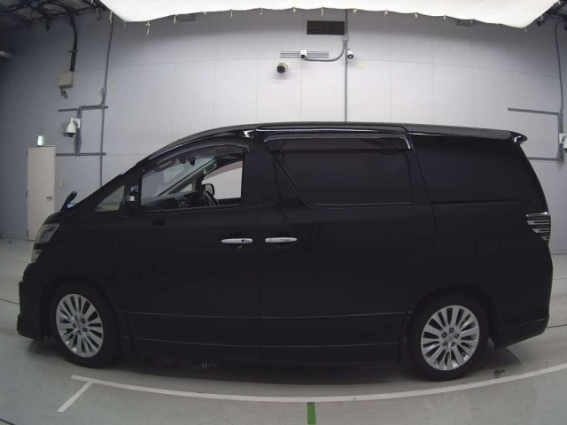 TOYOTA VELLFIRE 2014