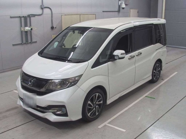 HONDA STEP WAGON 2016