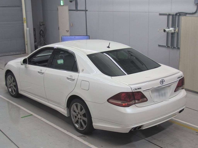 TOYOTA CROWN 2009