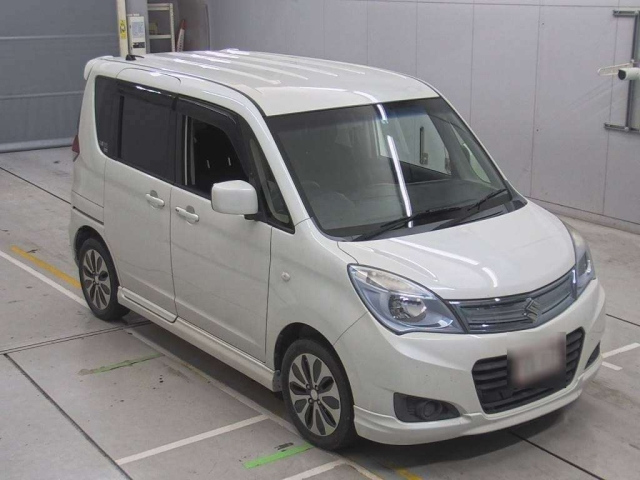 SUZUKI SOLIO 2014