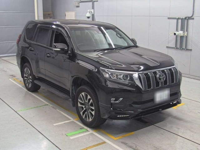 TOYOTA LAND CRUISER PRADO 2021