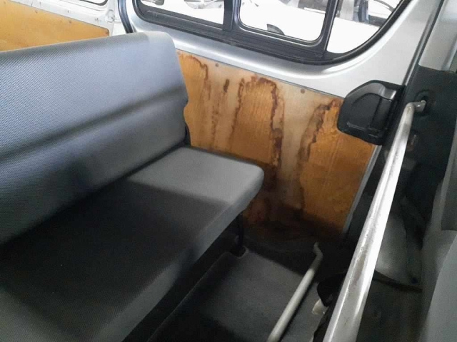 TOYOTA HIACE VAN 2013