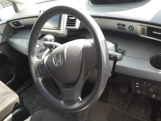 HONDA FREED 2014