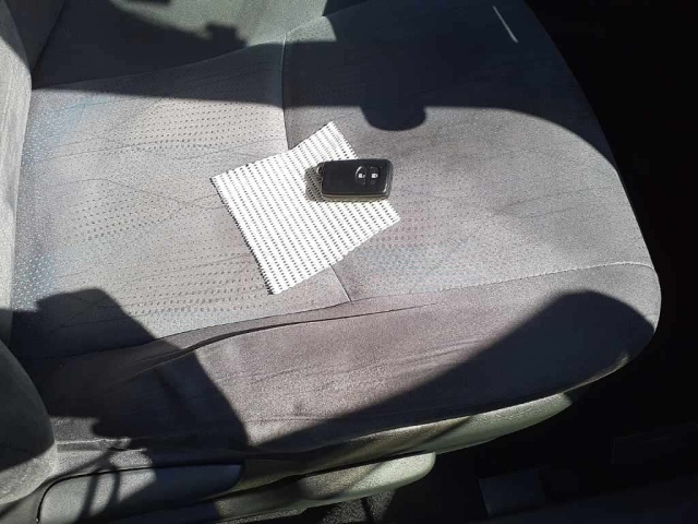 TOYOTA PRIUS ALPHA 2012