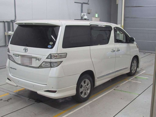 TOYOTA VELLFIRE 2010