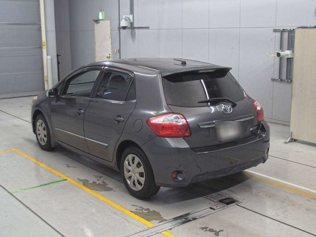 TOYOTA AURIS 2011