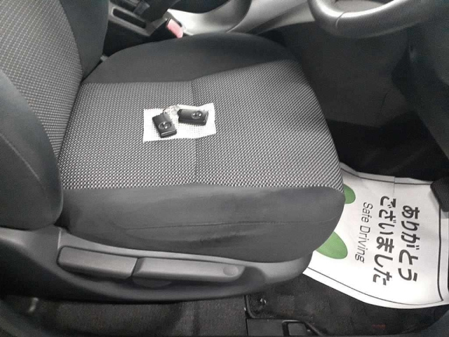TOYOTA AURIS 2011
