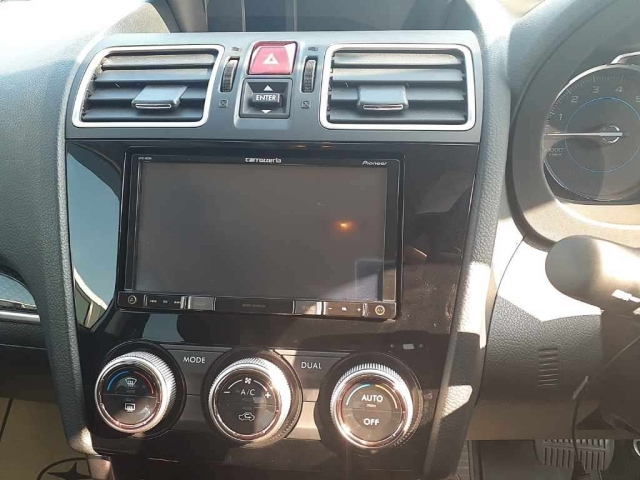 SUBARU FORESTER 2017