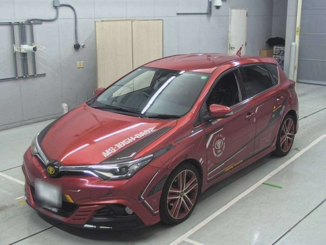 TOYOTA AURIS 2015