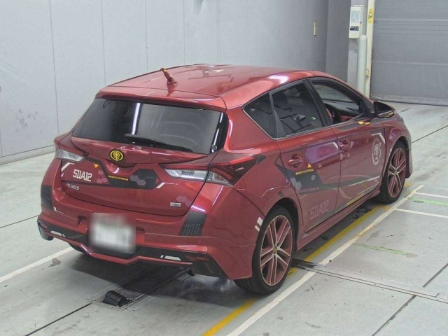 TOYOTA AURIS 2015
