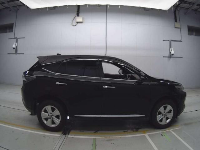 TOYOTA HARRIER 2014