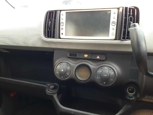 TOYOTA PASSO 2010
