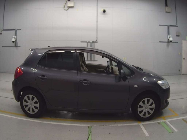 TOYOTA AURIS 2008