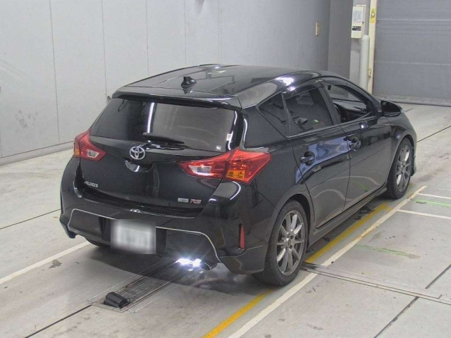 TOYOTA AURIS 2013