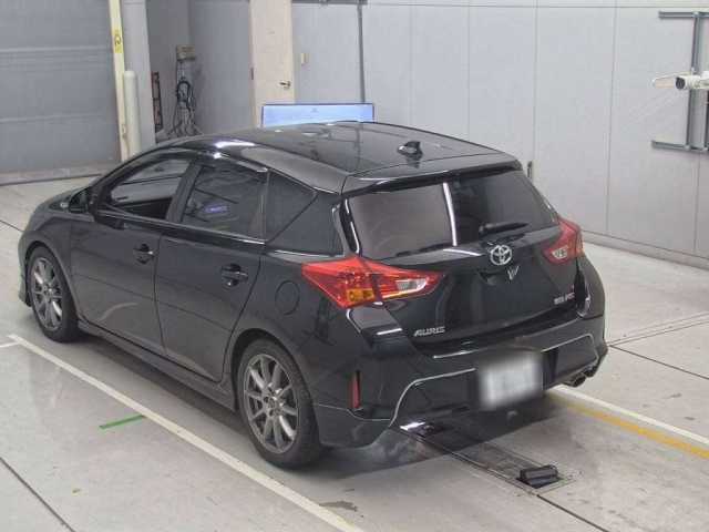 TOYOTA AURIS 2013