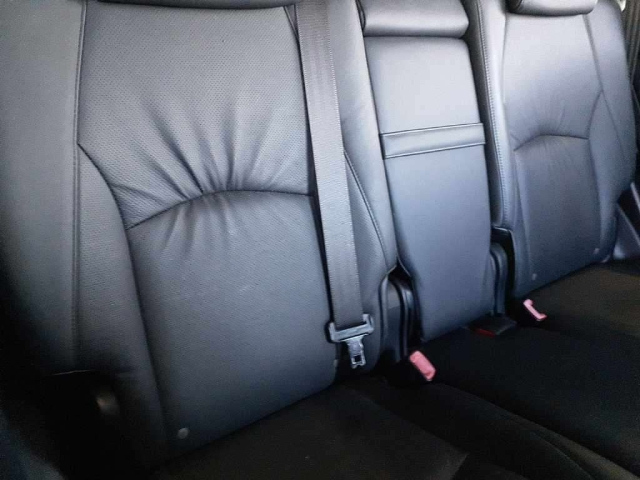TOYOTA HARRIER 2009