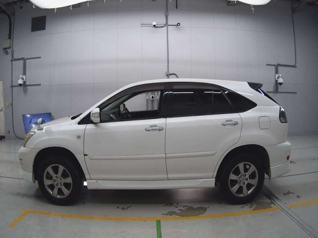 TOYOTA HARRIER 2009