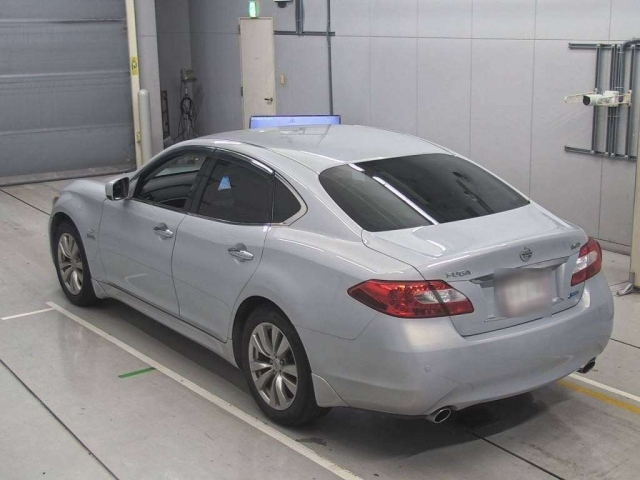 NISSAN FUGA 2012