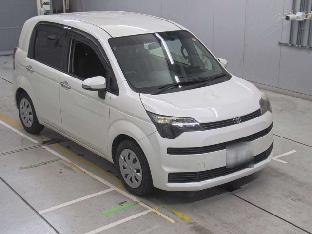 TOYOTA SPADE 2015