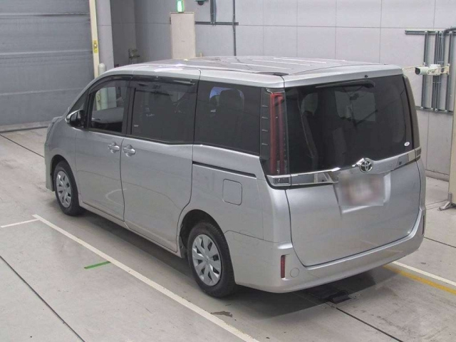 TOYOTA NOAH 2020