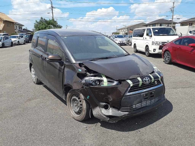 TOYOTA SIENTA 2016