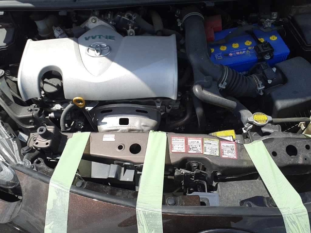 TOYOTA SIENTA 2016
