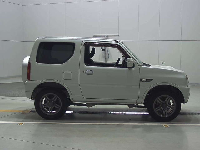 SUZUKI JIMNY 2015