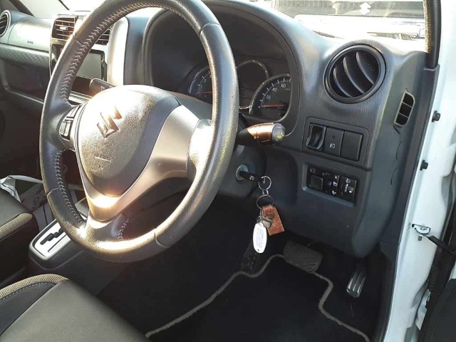 SUZUKI JIMNY 2015