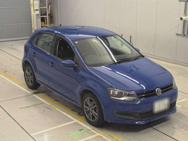 VOLKSWAGEN POLO 2013