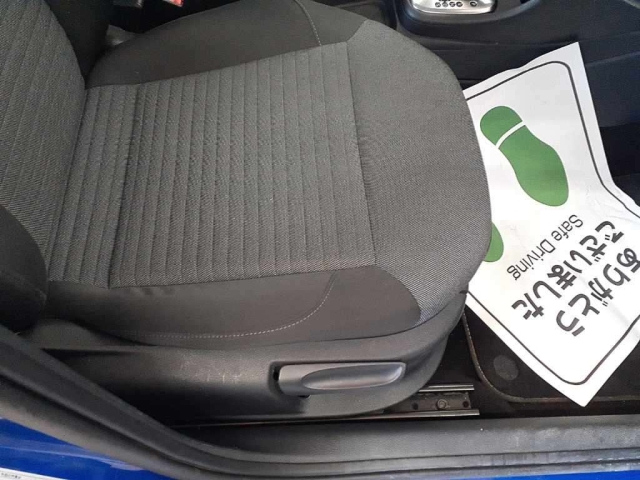VOLKSWAGEN POLO 2013