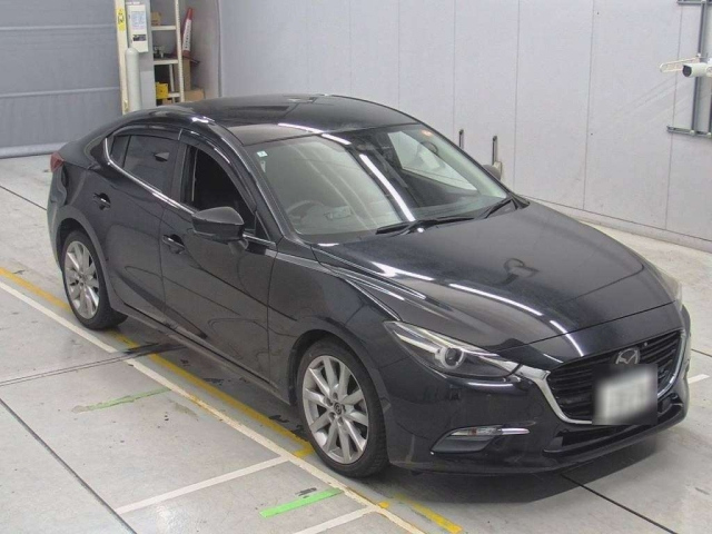 MAZDA AXELA 2018