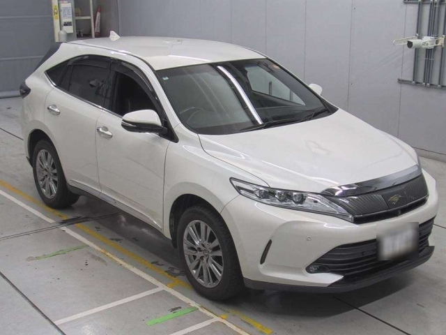 TOYOTA HARRIER 2018