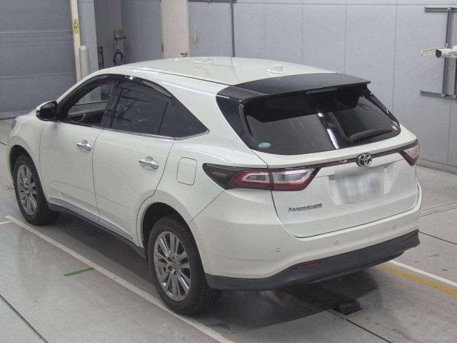 TOYOTA HARRIER 2018