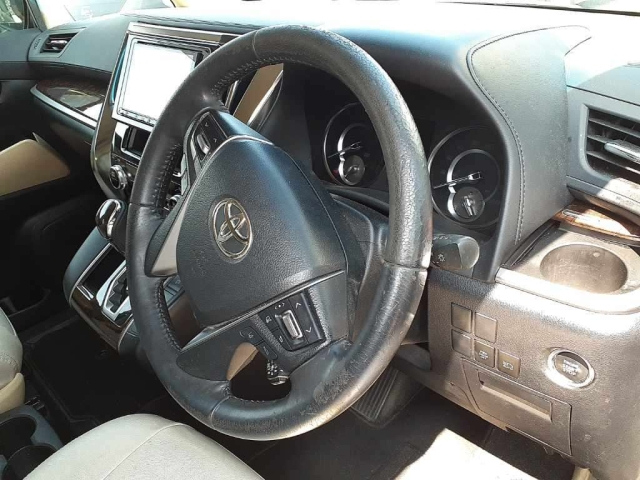 TOYOTA ALPHARD 2018