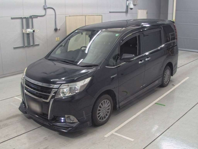 TOYOTA ESQUIRE 2015