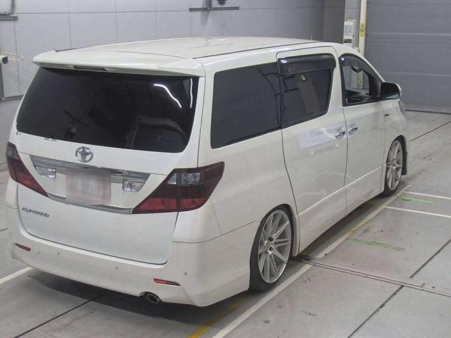 TOYOTA ALPHARD 2008