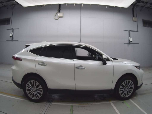 TOYOTA HARRIER 2020